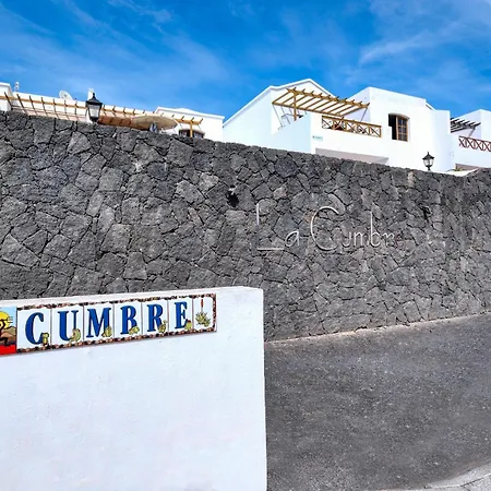 Casa de Férias Casa Appia -300m From The With Heated Pool By Lanzarote