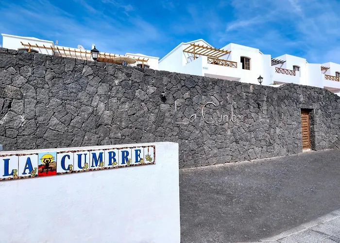 Holiday home Casa Appia -300m From The With Heated Pool By Lanzarote